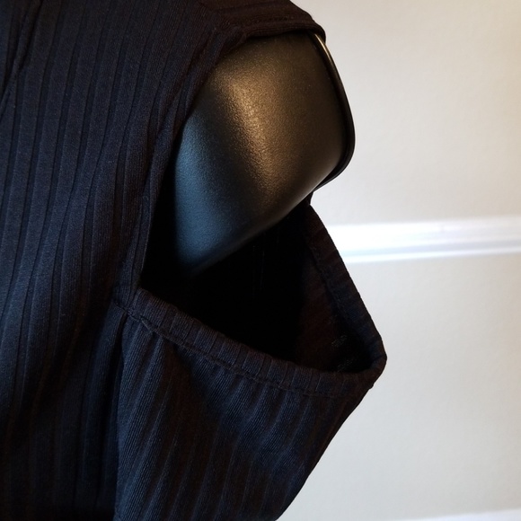 top - Picture 3 of 5